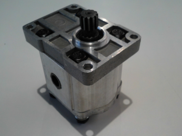 Lumag Maschinen Ersatzteil Hydraulikpumpe 2 f. HEZ18, HEZ22 (von Zapfwelle), T20