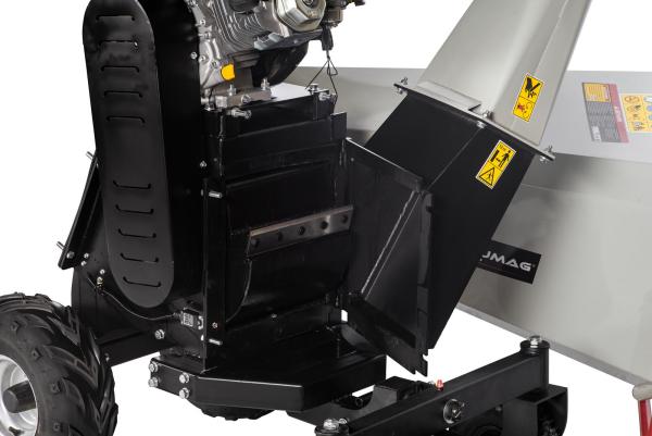 Lumag Maschinen RAMBO HC15PRO Benzin Häcksler mit Pendelachse