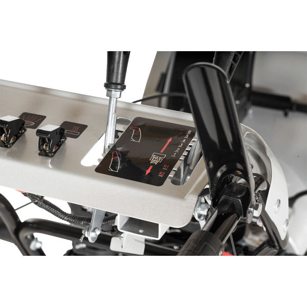 Lumag Maschinen Schneefräse mit Radantrieb SFR 65N